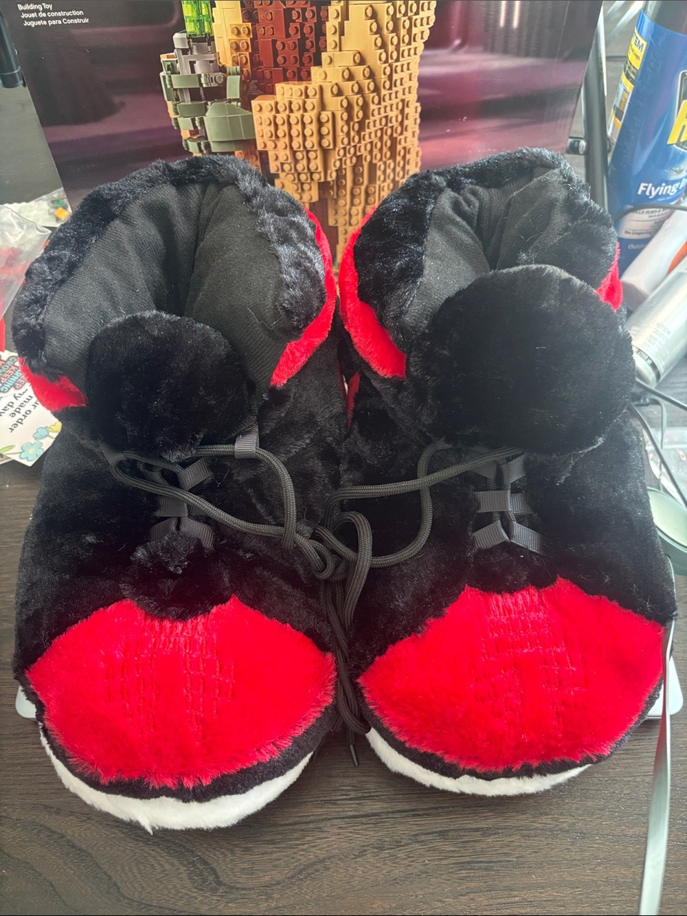Cozy Black and Red Plush Unixes Slippers with Pom Detail size 40-45